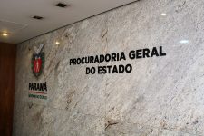 procuradoria-geral-do-estado-do-parana-abre-concurso-publico-com-salario-de-r$-32-mil