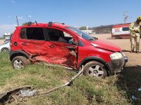 acidente-entre-carros-deixa-duas-criancas-gravemente-feridas-em-cascavel