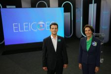 ultimo-debate-de-candidatos-a-prefeitura-de-curitiba-antes-do-2o-turno-tem-troca-de-acusacoes-e-promessas-para-educacao-e-transporte