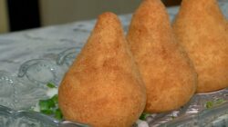 ‘coxinha-explosiva’:-confira-receita-do-salgado-que-explodiu-em-cliente-de-bar-em-curitiba