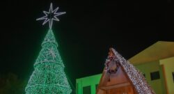 decoracao-de-natal-da-prefeitura-cai-e-deixa-crianca-ferida-em-sarandi