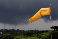 parana-tem-novo-alerta-sobre-perigo-de-chuvas-intensas-e-ventos-de-ate-100-km/h;-veja-previsao-do-tempo