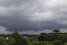 inmet-emite-alerta-de-tempestade-para-270-cidades-do-parana;-veja-lista