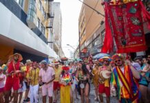 bloquinhos-e-ensaios-de-escola-de-samba-em-curitiba:-veja-programacao-de-2025